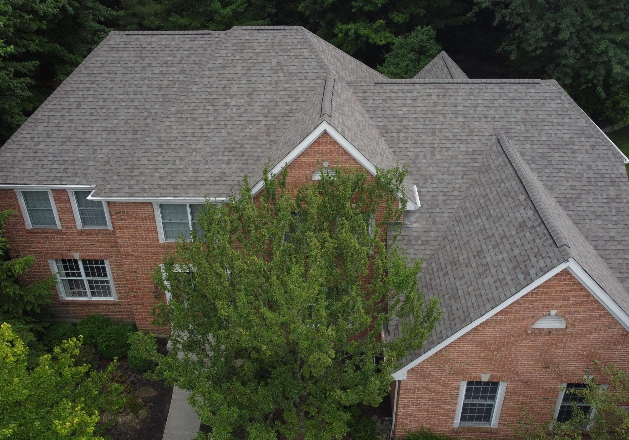 Owens Corning TruDefinition Duration Shingles, With close cut valleys.